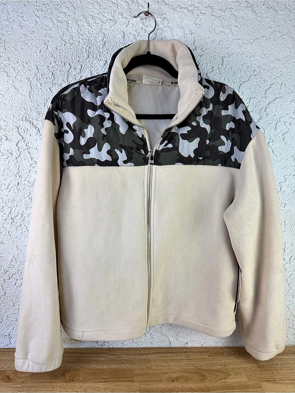 In Good State Cropped Camo Full Zip Jacket Cream & Green Medium